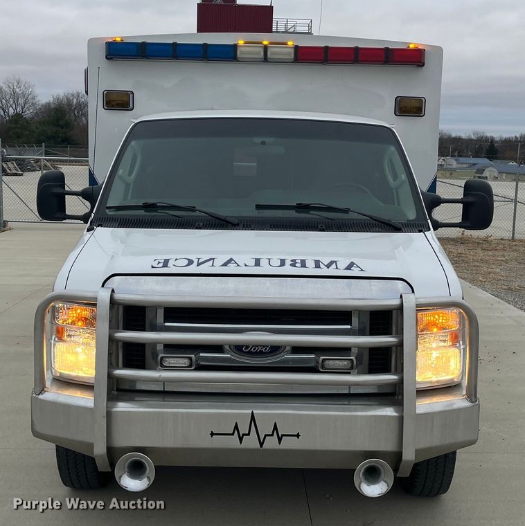 image for item DP0448 2017 Ford E450  ambulance