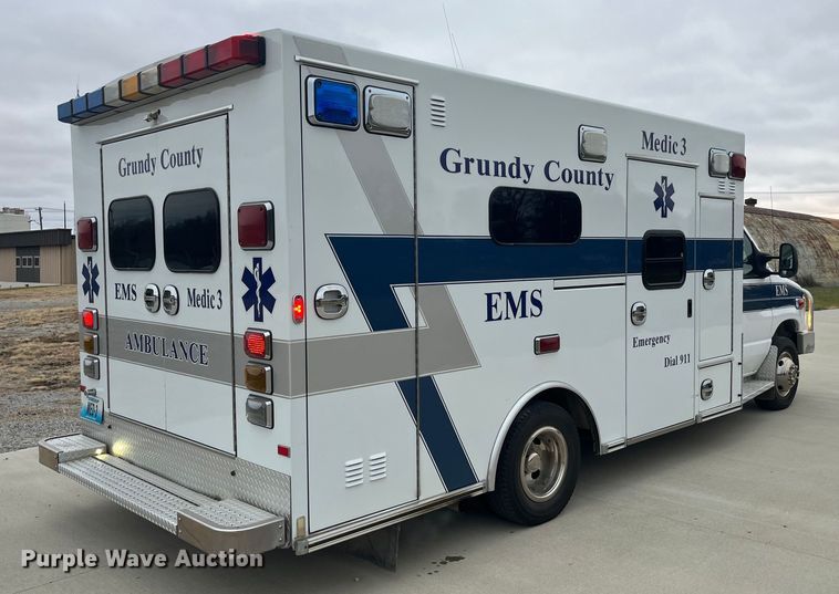 image for item DP0448 2017 Ford E450  ambulance