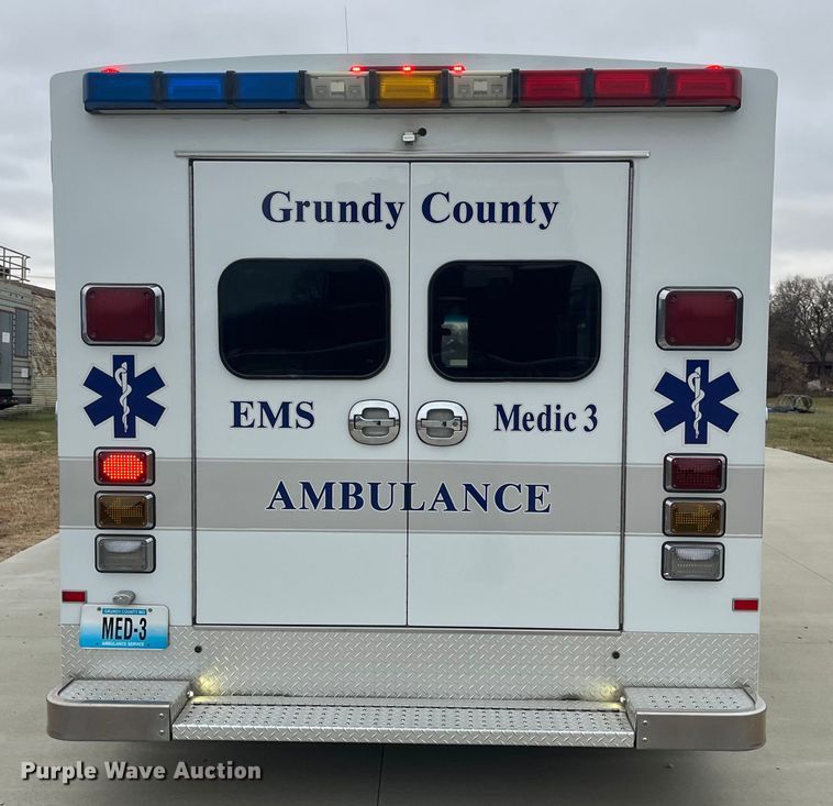 image for item DP0448 2017 Ford E450  ambulance