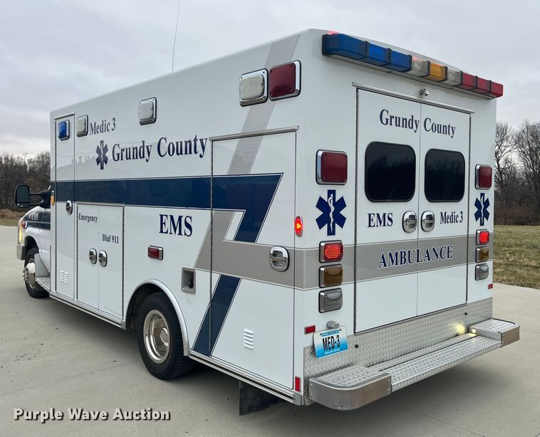 image for item DP0448 2017 Ford E450  ambulance