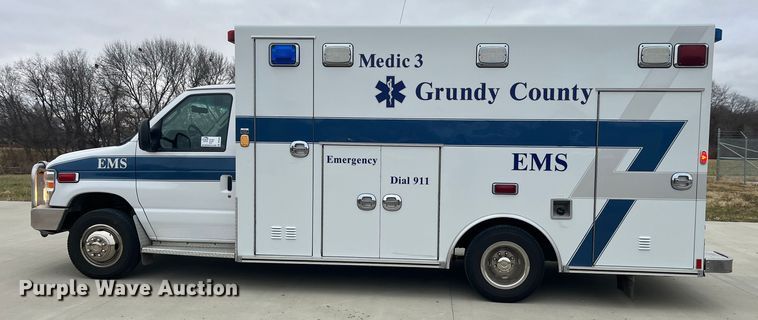image for item DP0448 2017 Ford E450  ambulance