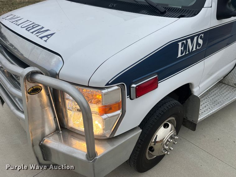 image for item DP0448 2017 Ford E450  ambulance