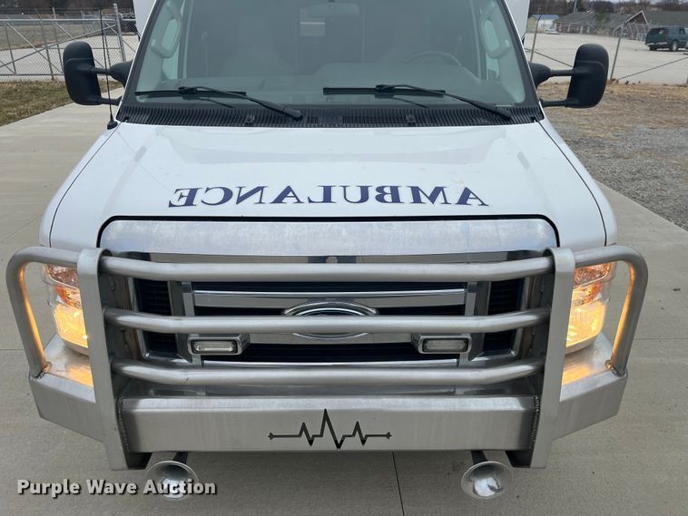 image for item DP0448 2017 Ford E450  ambulance