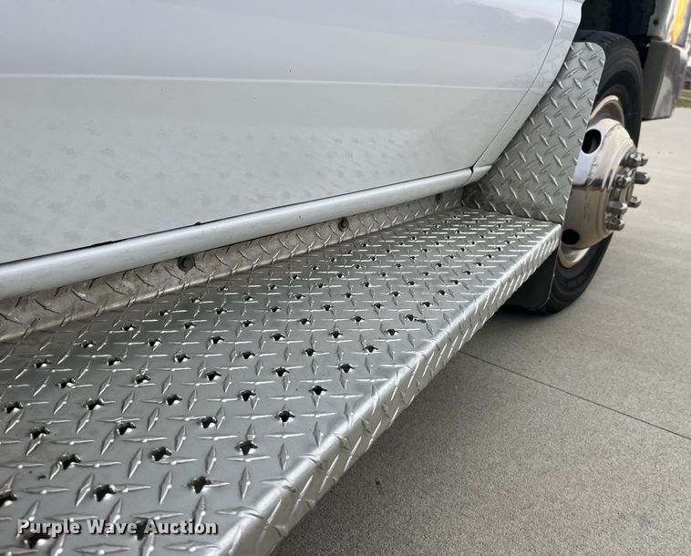 image for item DP0448 2017 Ford E450  ambulance