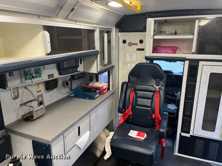 image for item DP0448 2017 Ford E450  ambulance