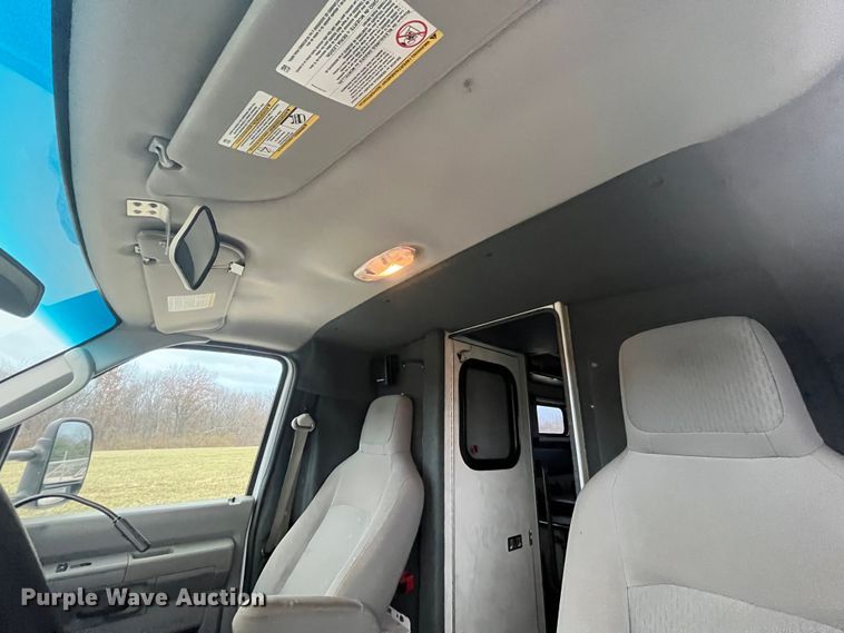 image for item DP0448 2017 Ford E450  ambulance