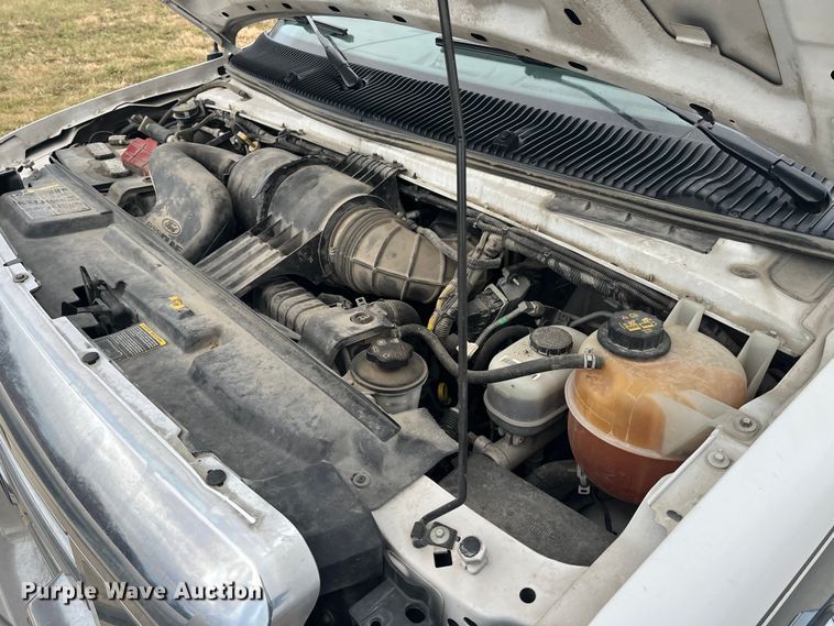 image for item DP0448 2017 Ford E450  ambulance