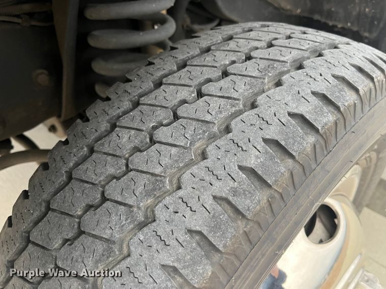 image for item DP0448 2017 Ford E450  ambulance