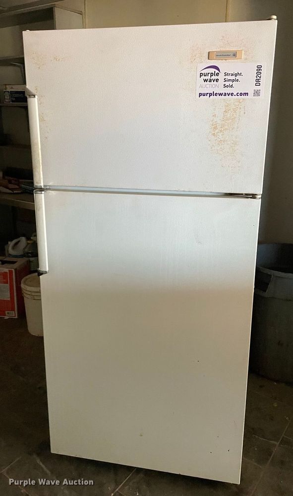 image for item DR2090 Kelvinator MRT21GNCW0  refrigerator