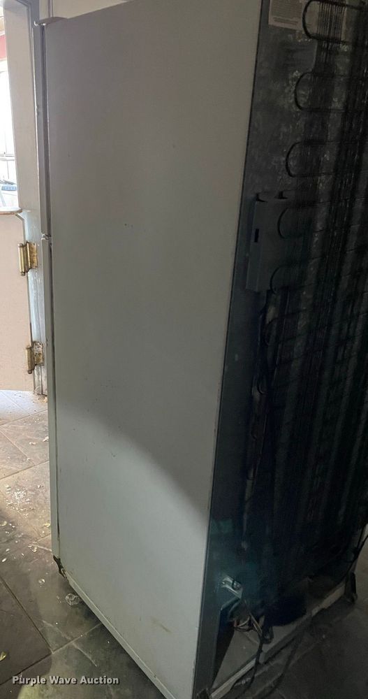 image for item DR2090 Kelvinator MRT21GNCW0  refrigerator