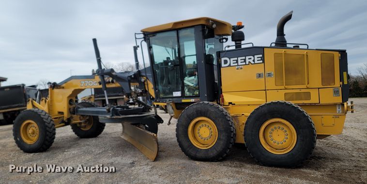 image for item DR3360 2012 John Deere 770G  motor grader