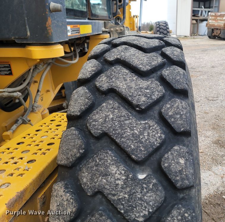 image for item DR3360 2012 John Deere 770G  motor grader