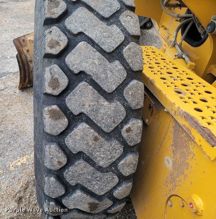 image for item DR3360 2012 John Deere 770G  motor grader