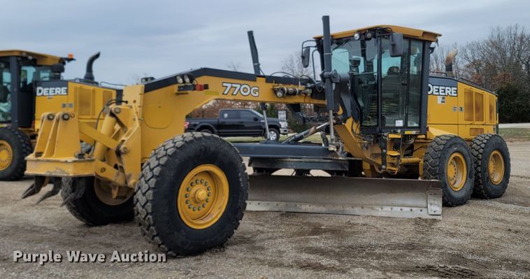 image for item DR3361 2013 John Deere 770G  motor grader