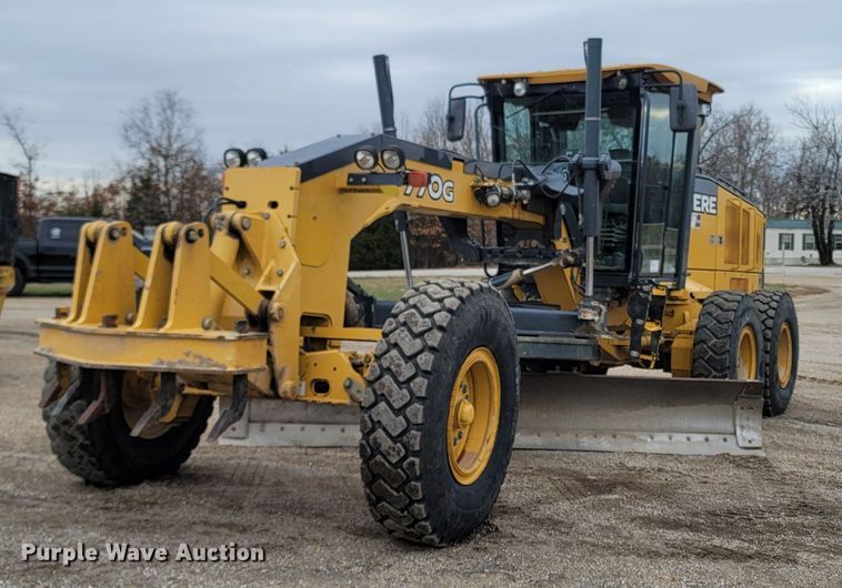 image for item DR3361 2013 John Deere 770G  motor grader