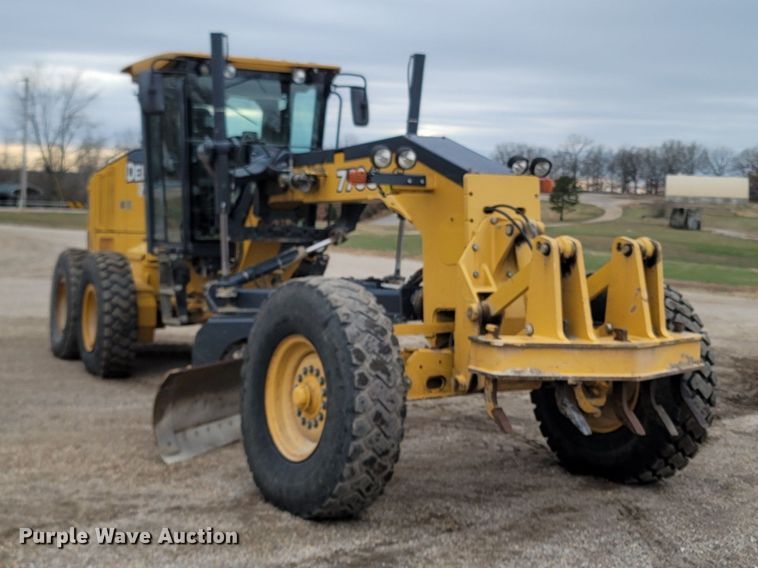 image for item DR3361 2013 John Deere 770G  motor grader