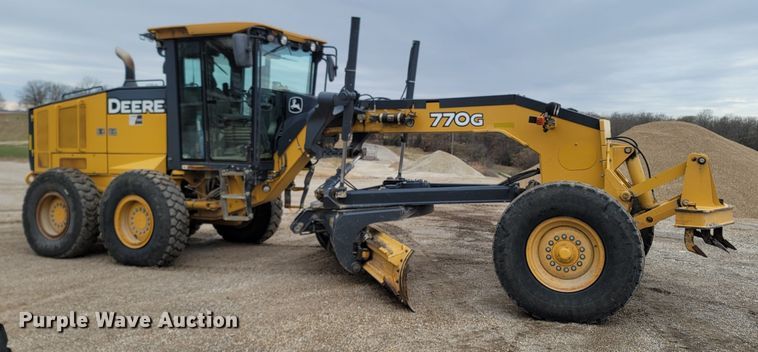 image for item DR3361 2013 John Deere 770G  motor grader