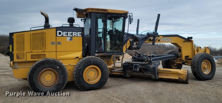 image for item DR3361 2013 John Deere 770G  motor grader