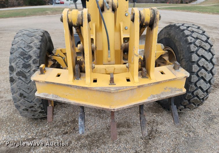 image for item DR3361 2013 John Deere 770G  motor grader