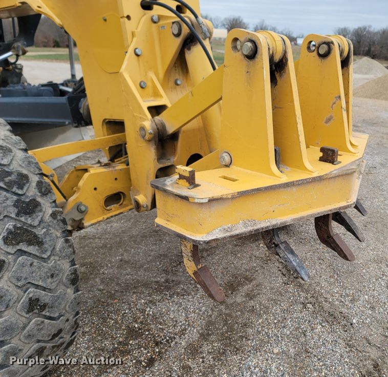 image for item DR3361 2013 John Deere 770G  motor grader