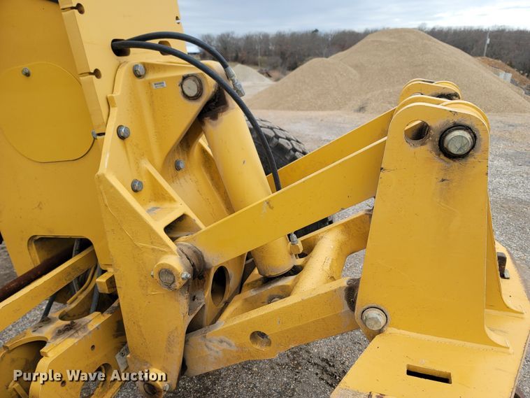 image for item DR3361 2013 John Deere 770G  motor grader