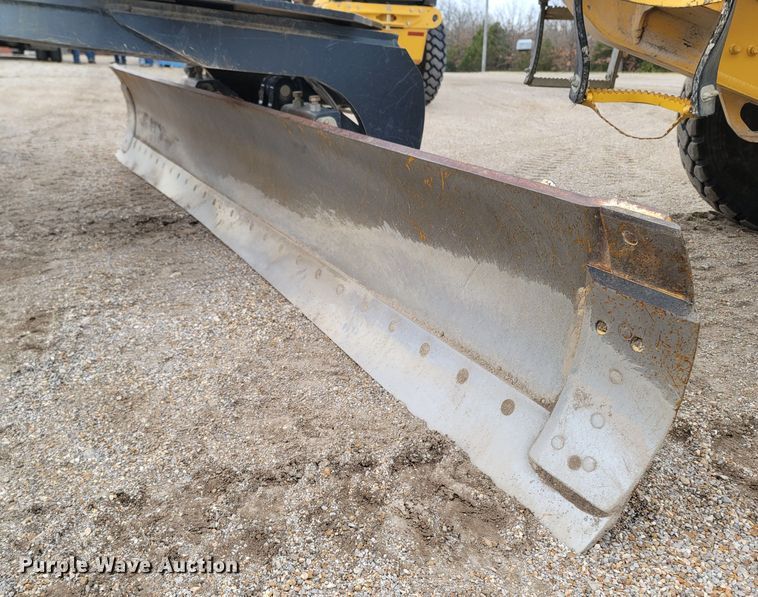 image for item DR3361 2013 John Deere 770G  motor grader