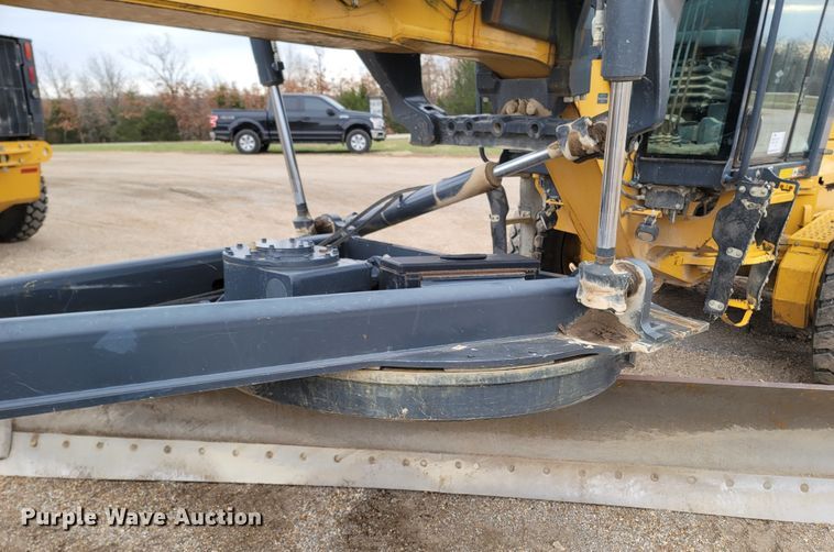 image for item DR3361 2013 John Deere 770G  motor grader