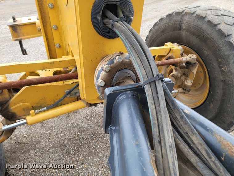 image for item DR3361 2013 John Deere 770G  motor grader