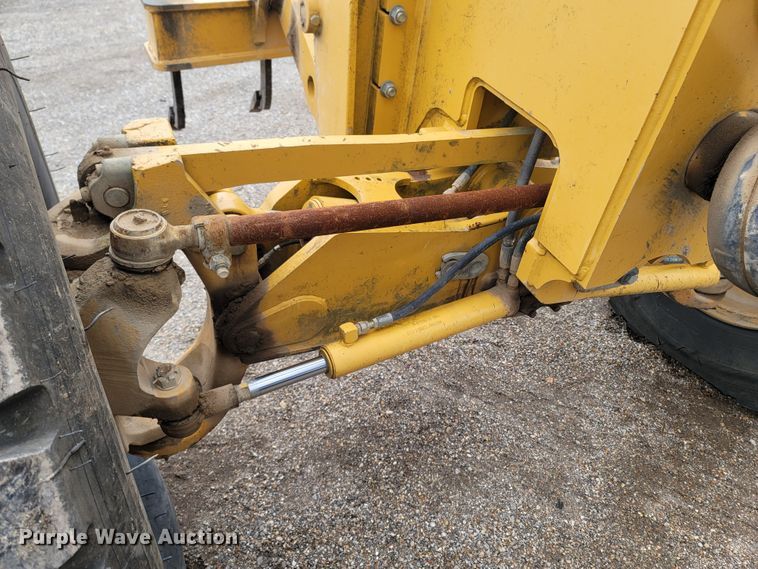 image for item DR3361 2013 John Deere 770G  motor grader