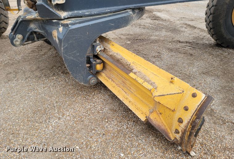 image for item DR3361 2013 John Deere 770G  motor grader