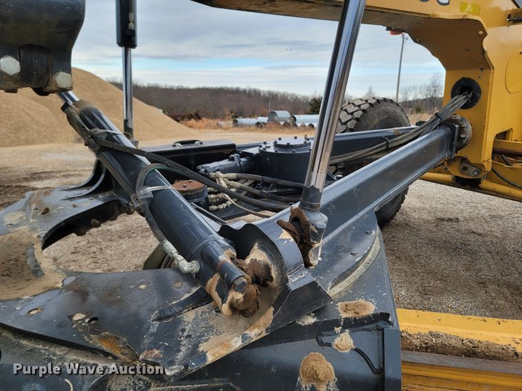 image for item DR3361 2013 John Deere 770G  motor grader