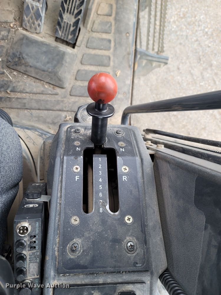 image for item DR3361 2013 John Deere 770G  motor grader