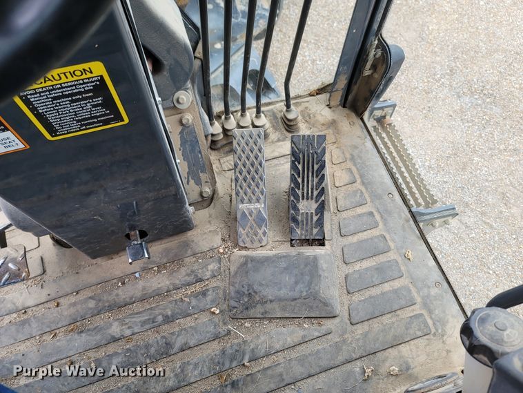 image for item DR3361 2013 John Deere 770G  motor grader