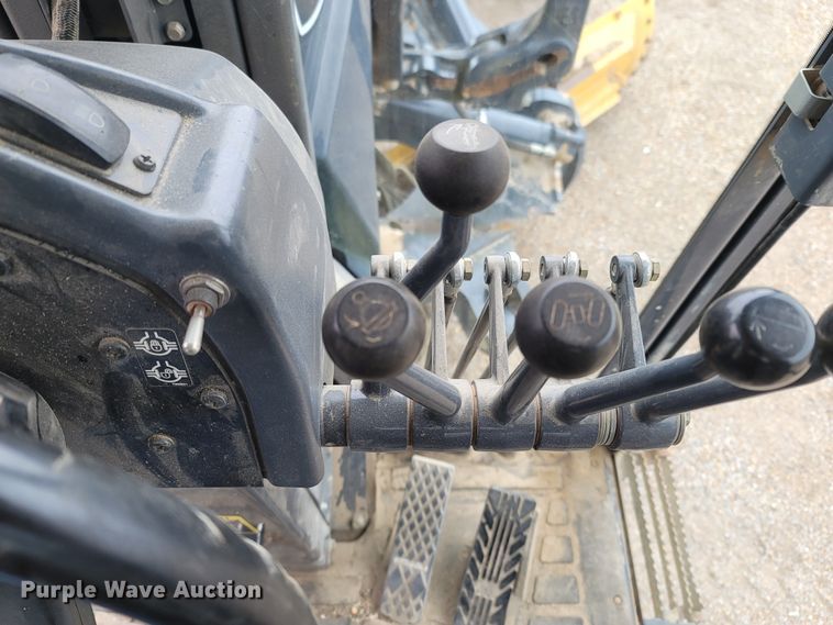 image for item DR3361 2013 John Deere 770G  motor grader