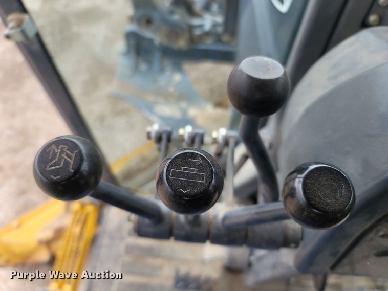 image for item DR3361 2013 John Deere 770G  motor grader