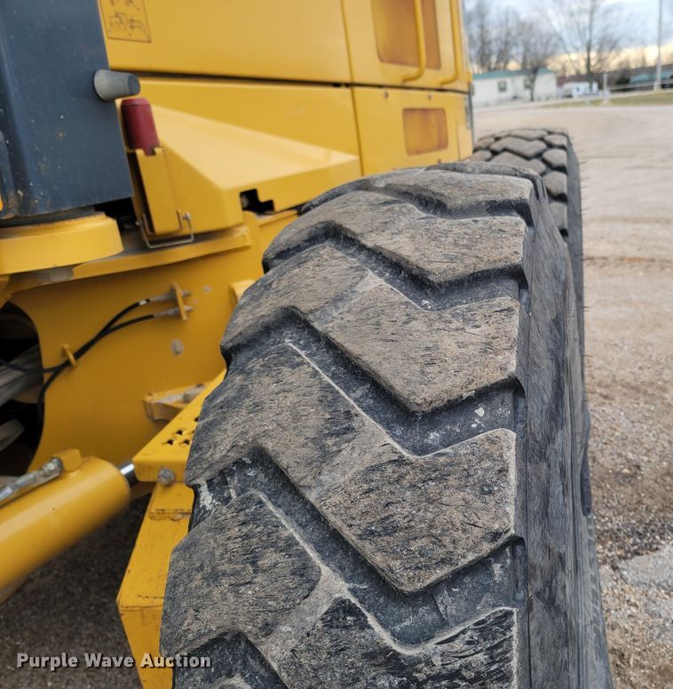 image for item DR3361 2013 John Deere 770G  motor grader