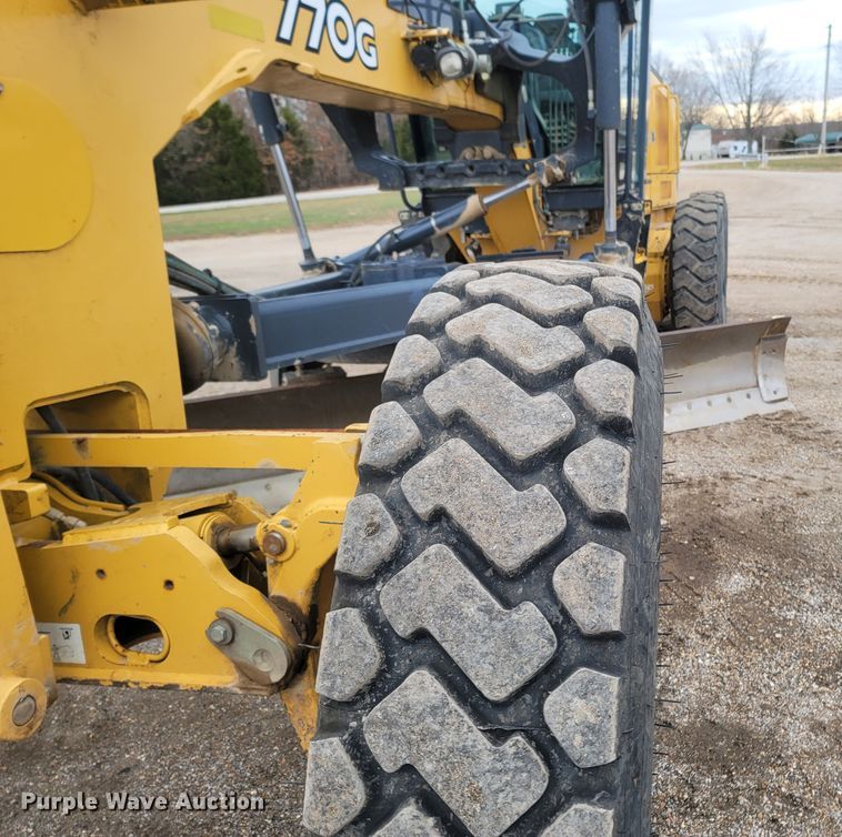 image for item DR3361 2013 John Deere 770G  motor grader