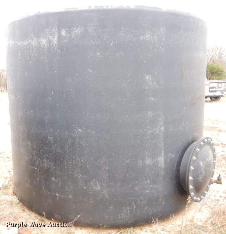 image for item DR8076 (4) Reddiglass Inc oilfield tanks