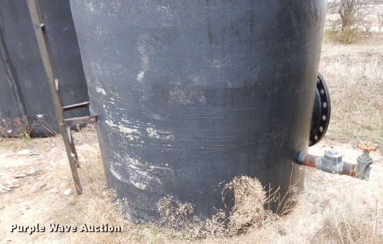 image for item DR8076 (4) Reddiglass Inc oilfield tanks