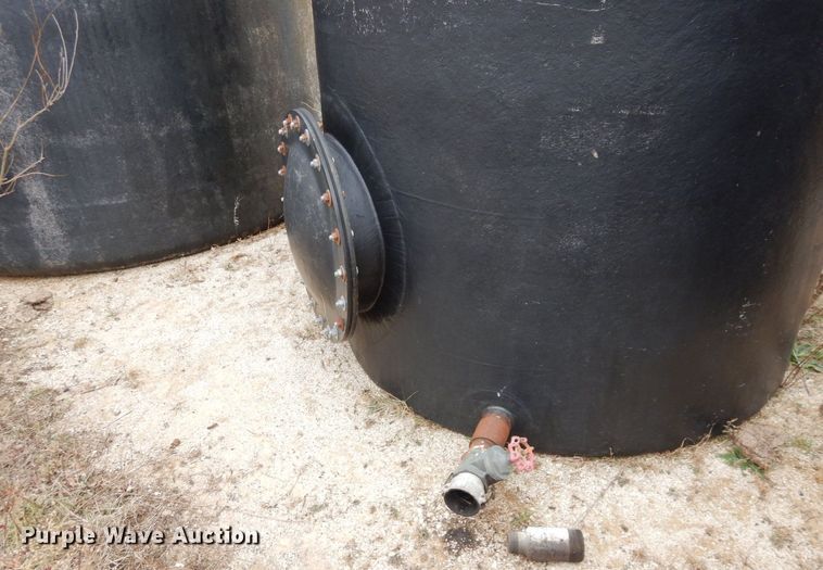 image for item DR8076 (4) Reddiglass Inc oilfield tanks