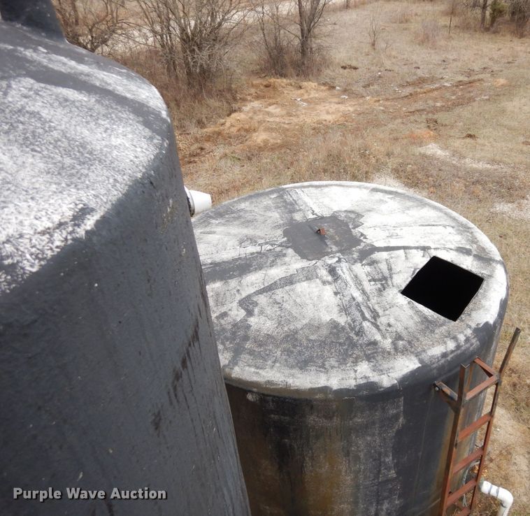 image for item DR8076 (4) Reddiglass Inc oilfield tanks