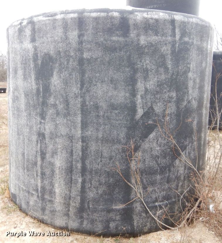 image for item DR8076 (4) Reddiglass Inc oilfield tanks