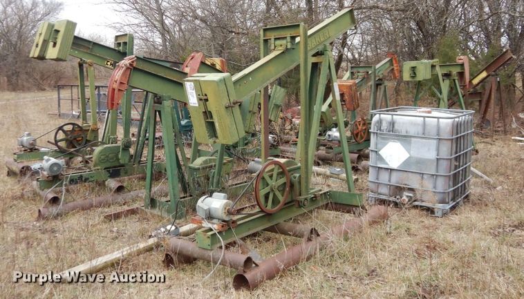 image for item DR8077 (13) pump jacks