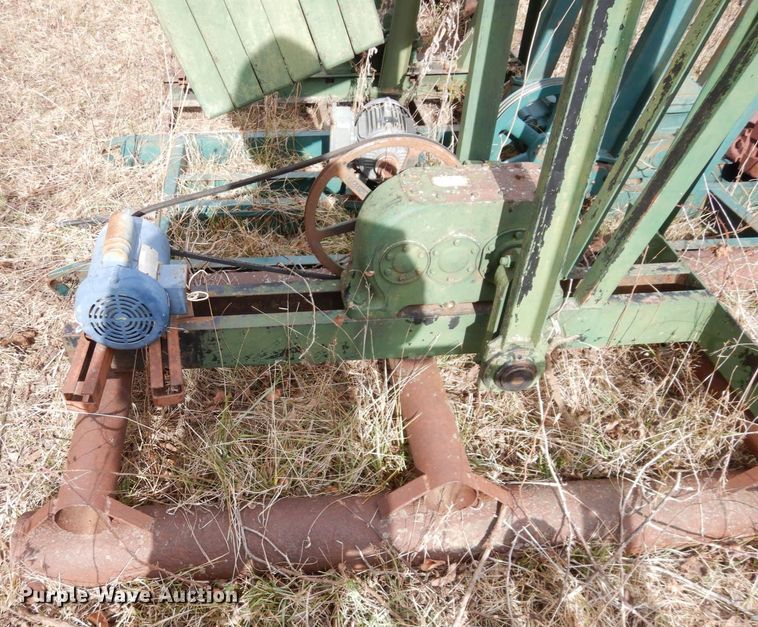 image for item DR8077 (13) pump jacks