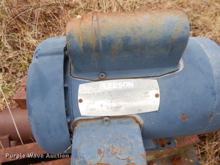 image for item DR8077 (13) pump jacks