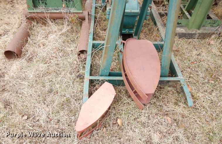 image for item DR8077 (13) pump jacks