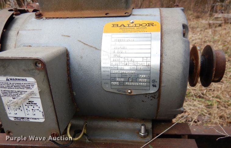 image for item DR8077 (13) pump jacks