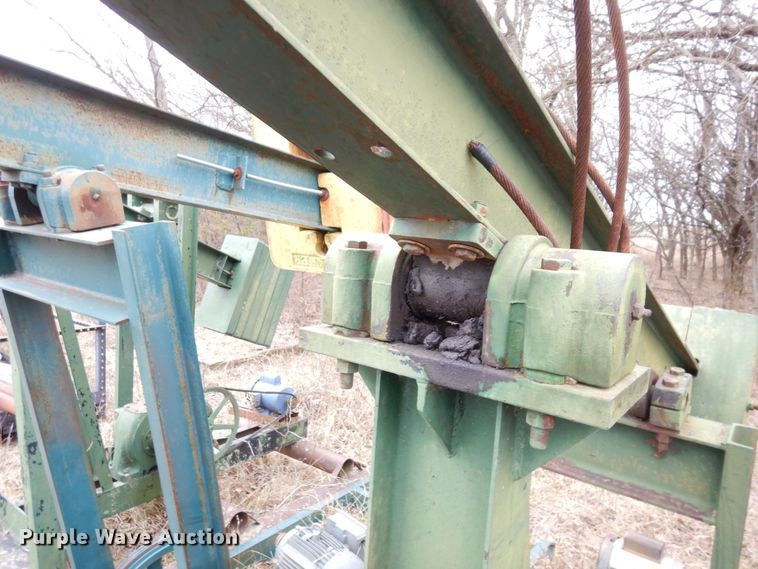 image for item DR8077 (13) pump jacks