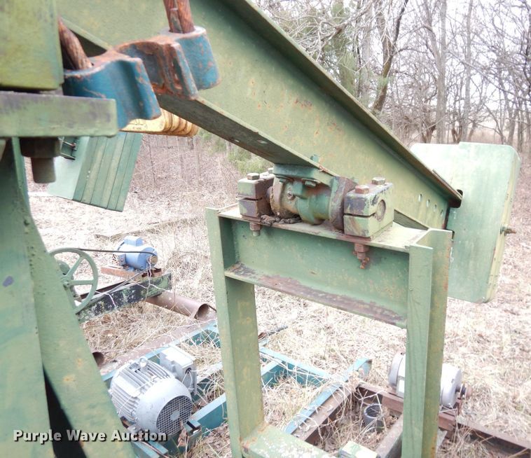 image for item DR8077 (13) pump jacks