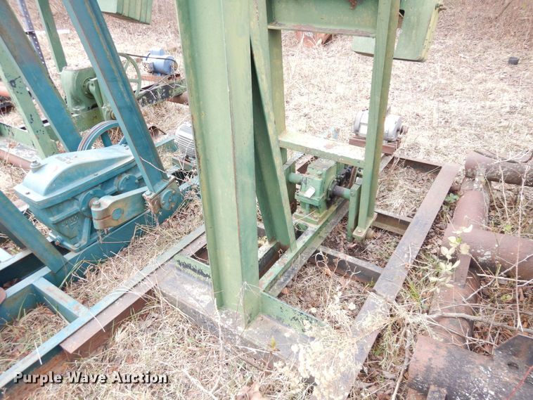 image for item DR8077 (13) pump jacks